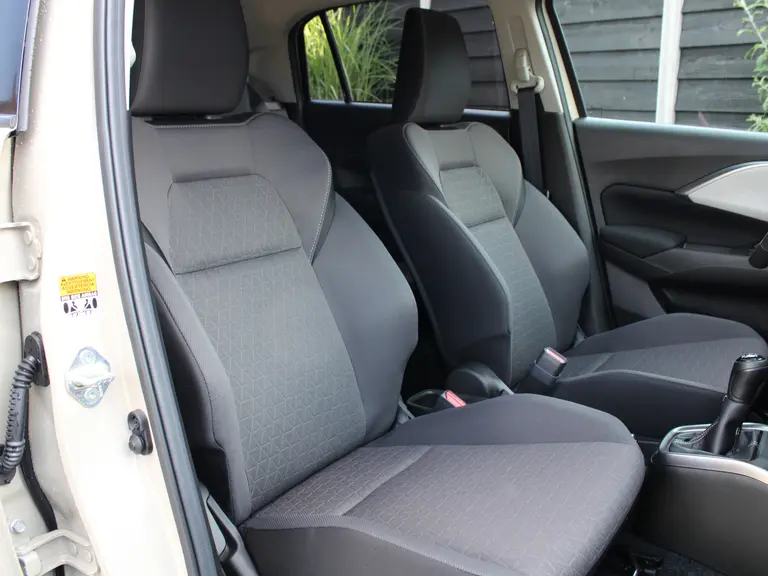 Suzuki Swift 1.2 Style Smart Hybrid 82PK 5DRS Navigatie, Parkeerhulp achter, Camera Achter, Lichtmetalen velgen afbeelding 38