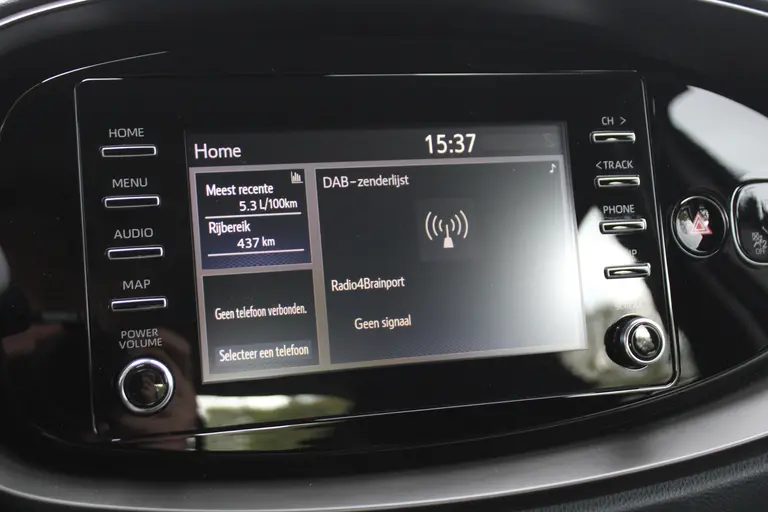 Toyota Aygo X 1.0 VVT-i S-CVT Play Achteruitrijcamera, DAB+ Radio, Airco, Bluetooth, Cruise Control Adaptief afbeelding 21