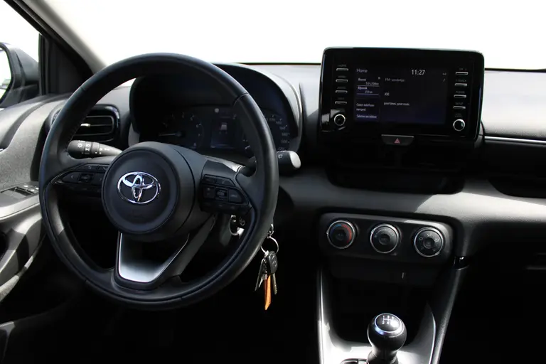 Toyota Yaris 1.0 VVT-i Active, Achteruitrijcamera, Carplay, Cruise control en Airco afbeelding 6