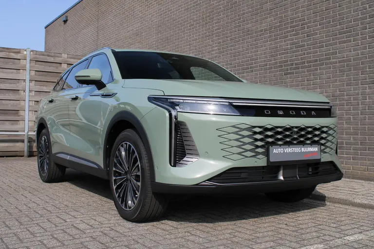 Omoda 9 SHS PHEV Premium 34,46 kWh Super Hybrid System, 20"LM velgen, Elek.schuif/kanteldak, Camera voor/achter, 1.500 kg trekgewicht afbeelding 42
