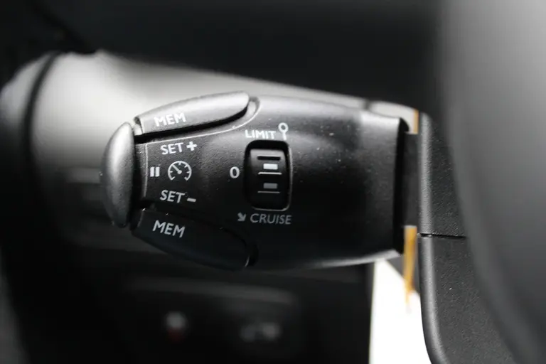 Citroën C3 Aircross 1.2 PureTech S&S Shine Automaat, Cruise control, Applecarpl./Andr. Auto, Airco afbeelding 13