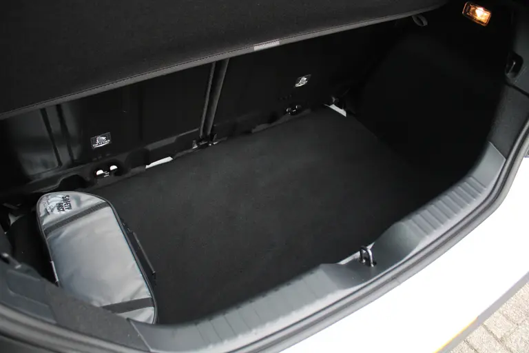 Toyota Aygo X 1.0 VVT-i S-CVT Play Achteruitrijcamera, DAB+ Radio, Airco, Bluetooth, Cruise Control Adaptief afbeelding 16