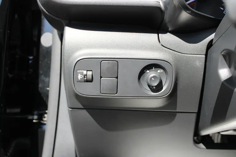 Citroën C3 1.2 PureTech Max 110pk, Automaat, Applecarpl./Andr. Auto, Navigatie, Cruise/Climate Control, Achteruitrijcamera afbeelding 14