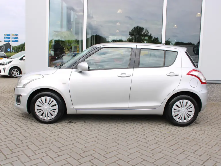 Suzuki Swift 1.2 Exclusive Automaat afbeelding 2