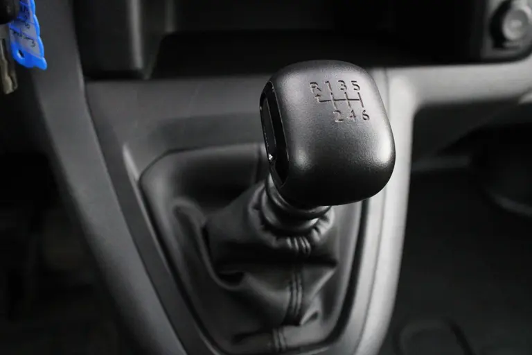 Peugeot Expert Premium 2.0 BlueHDI 120PK 231S Bluetooth, Airco, Parkeerhulp achter, Regensensor, Half Leder afbeelding 17