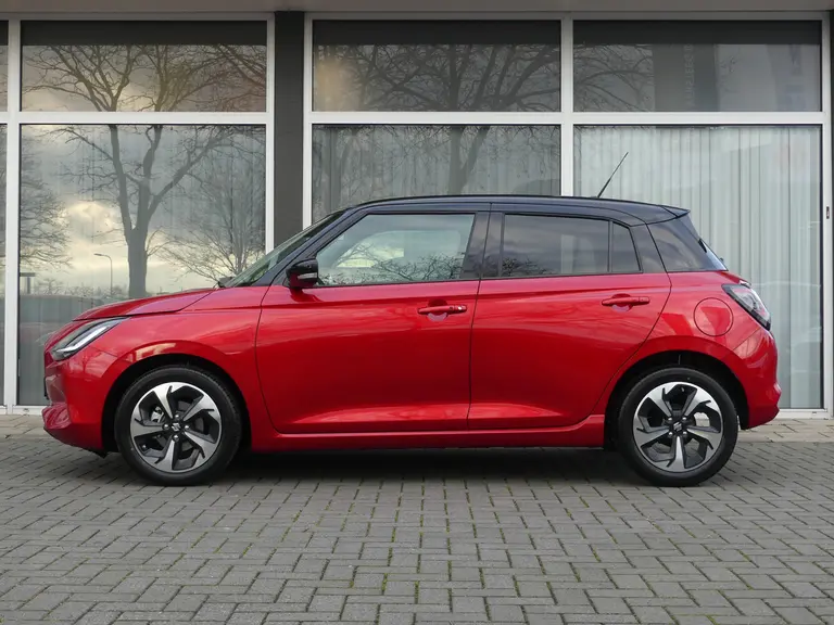 Suzuki Swift 1.2 Style Smart Hybrid 16'' gepolijste wielen, Climate Control, Navigatie afbeelding 3