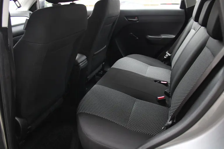 Suzuki Vitara 1.6 120PK Comfort Airco, Bluetooth, Keyless Go, Elektrische Ramen afbeelding 17