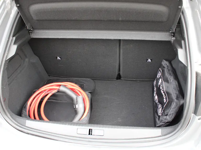 Peugeot e-208 Allure 51 kWh 156PK Navigatie, Rondomzichtcamera, Parkeersensoren, Apple Carplay, Android Auto afbeelding 12