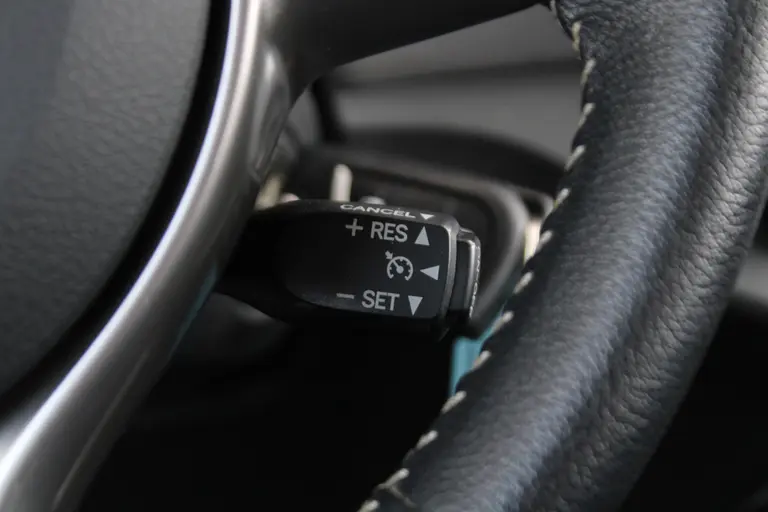 Toyota Yaris 1.3 100PK VVT-i Aspiration Cruise Control, Achteruitrijcamera, Bluetooth, Elektrische Ramen afbeelding 29