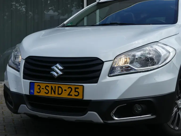 Suzuki S-Cross 1.6 Exclusive Automaat Trekhaak, schuif/kantel dak, Cruise control, Bluetooth afbeelding 32