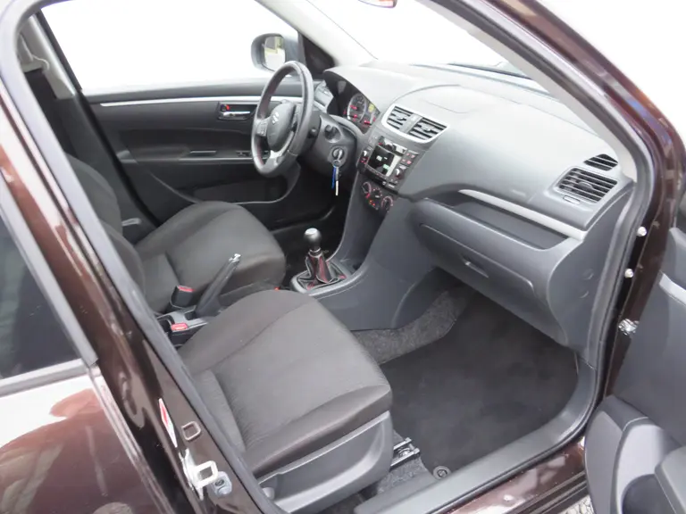 Suzuki Swift 1.2 Bandit EASSS, 2e Eig, Cruise Control, All-Seasons, LM-Velgen, Stoelverw. Goed onderhouden! afbeelding 13