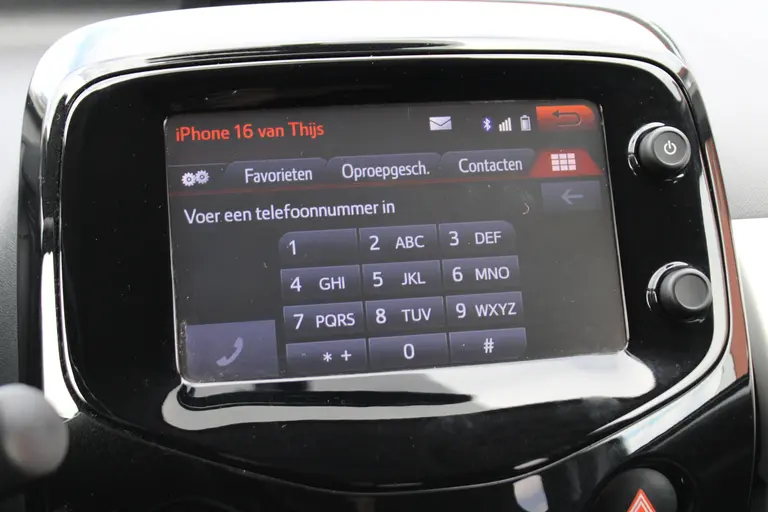 Toyota Aygo 1.0 VVT-i x-pose 70PK Automaat Vouwdak Elektrisch, Navigatie, Climate Control, Carplay/Android Auto afbeelding 26