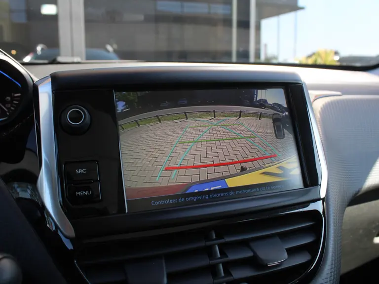 Peugeot 2008 1.2 PureTech 110PK Allure Trekhaak Achteruitrijcamera, Panoramadak afbeelding 17