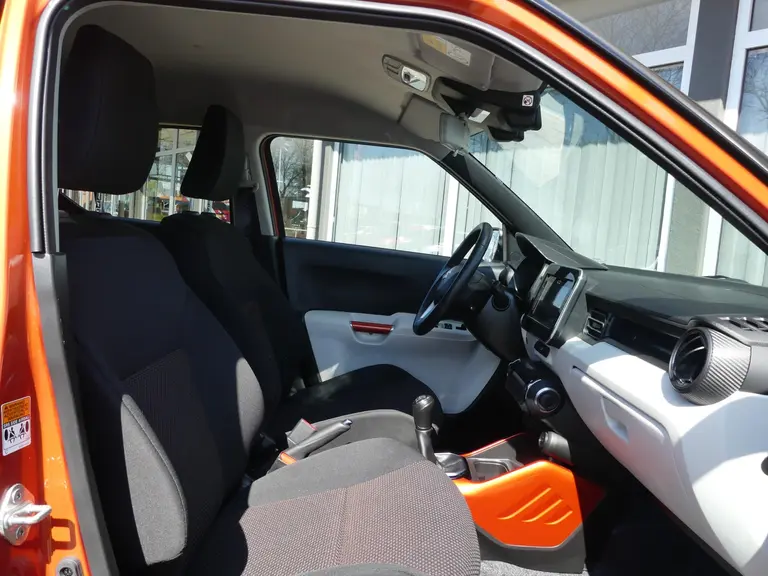 Suzuki Ignis 1.2 Smart Hybrid Stijl Navi, Allseason banden, Cruise control, Climate control afbeelding 8