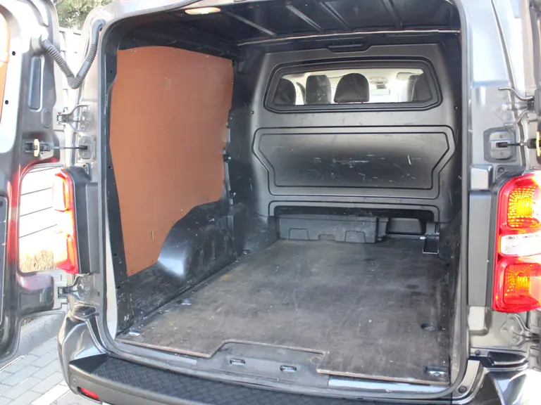 Citroën Jumpy 2.0 BlueHDI 180PK XL Club DC Automaat Leder, Achteruitrijcamera, Trekhaak, Bluetooth, Xenon, Stoelverwarming afbeelding 12