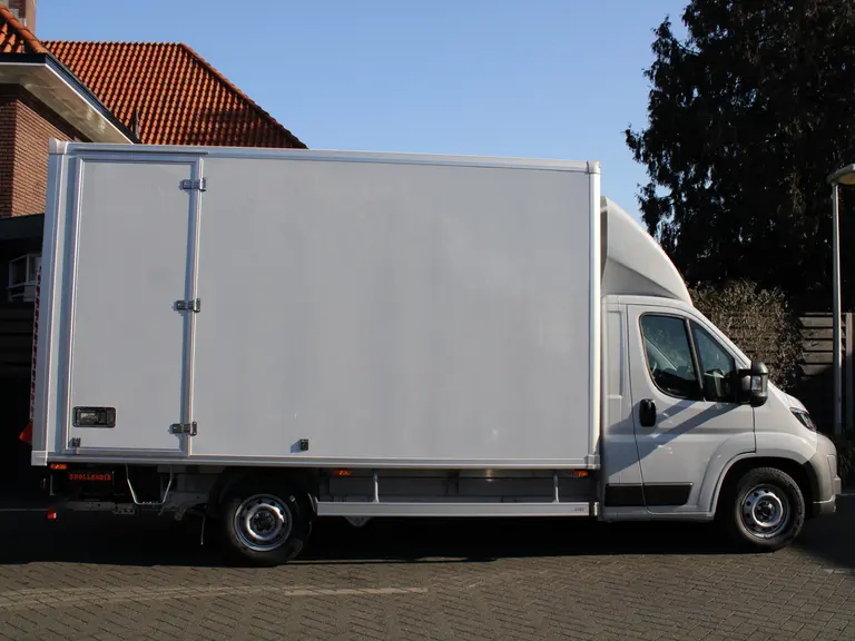 Peugeot Boxer 2.2 BlueHDi 140PK Automaat L3 3.5t Citybox Bakwagen/Laadbak/Citybox Navigatie, LED Koplampen, Laadklep, Draadloze Telefoonlader, Camera Achter afbeelding 7