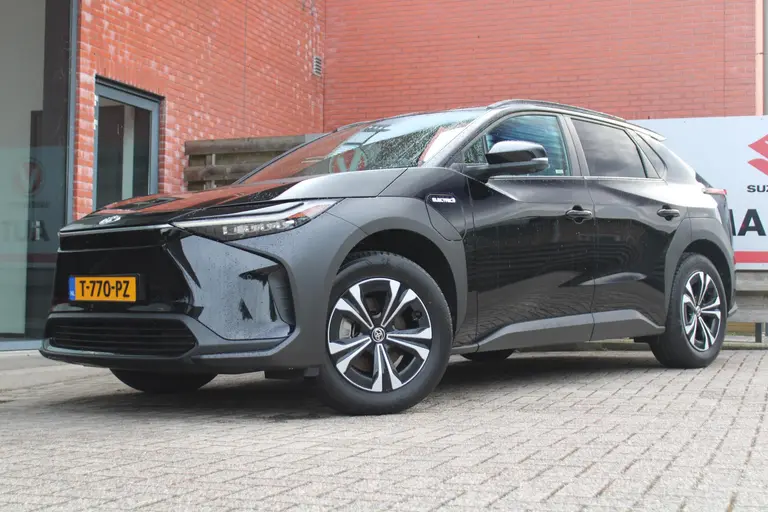 Toyota Bz4x Dynamic 71 kWh Trekhaak, Navigatie, Stoelverwarming, Stuur Verwarmd, Cruise Control Adaptief afbeelding 12