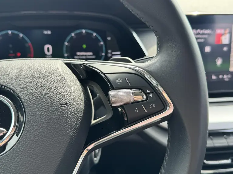 Skoda Octavia Combi Sport Business 1.5 e-TSI 150PK DSG7 Automaat Navigatie, Keyless, Achteruitrijcamera, Elektrische Kofferbak, Apple Carplay, Android Auto afbeelding 24
