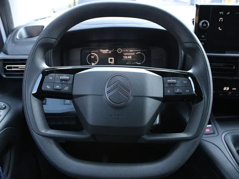 Citroën Berlingo 1.5 BlueHDi 100PK S&S L1 1000kg laadvermogen Achteruitrijcamera, Keyless Entry & Start, Draadloze Telefoonlader, Apple Carplay, Android Auto afbeelding 17