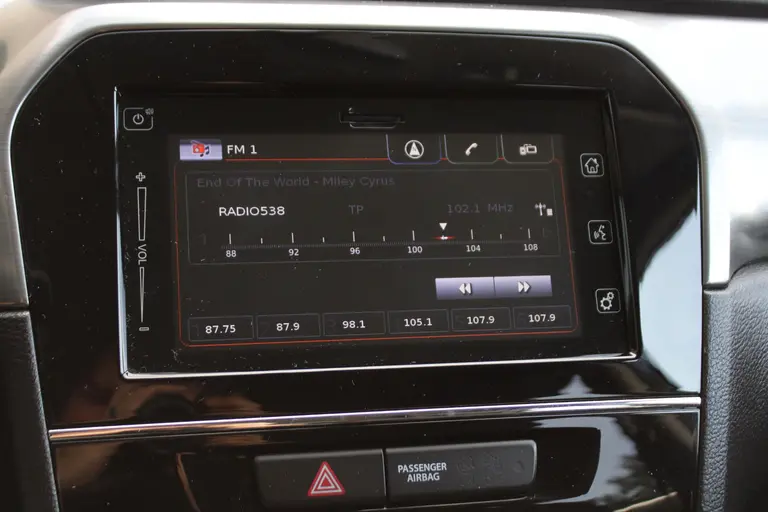 Suzuki Vitara 1.4 S Adaptieve Cruise Control, Parkeersensoren Voor en Achter, Climate Control, Navigatie, Stoelverwarming afbeelding 26