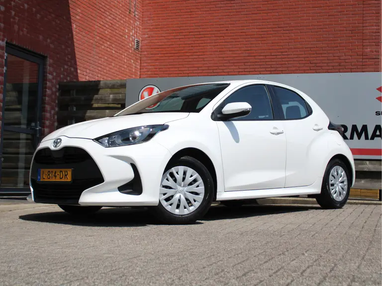 Toyota Yaris 1.0 VVT-i Active Achteruitrijcamera, Bluetooth, Cruise Control Adaptief, Apple Carplay/Android Auto afbeelding 8
