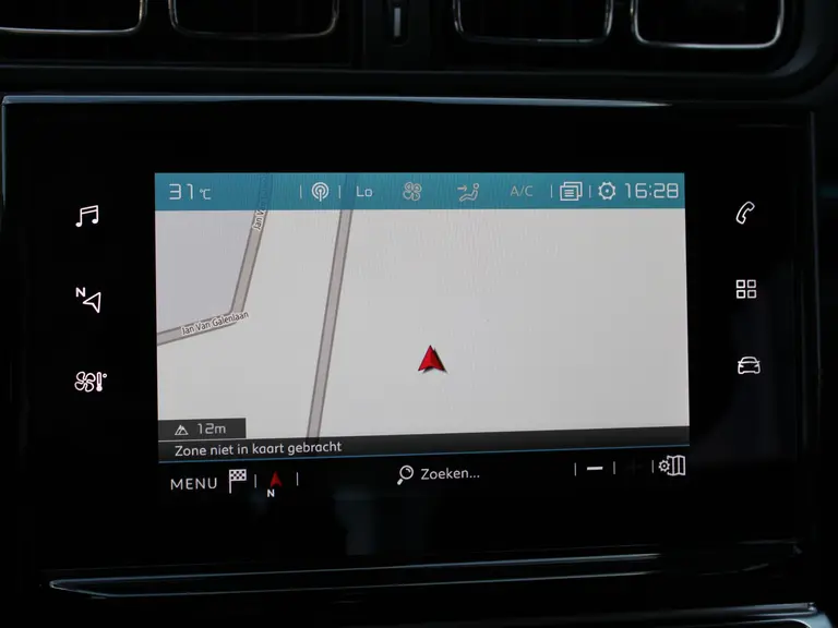 Citroën C3 Business 1.2 PureTech 82PK Navigatie, Achteruitrijcamera, Parkeersensoren, Keyless Entry & Start, Stoelverwarming, Apple Carplay, Android Auto afbeelding 26