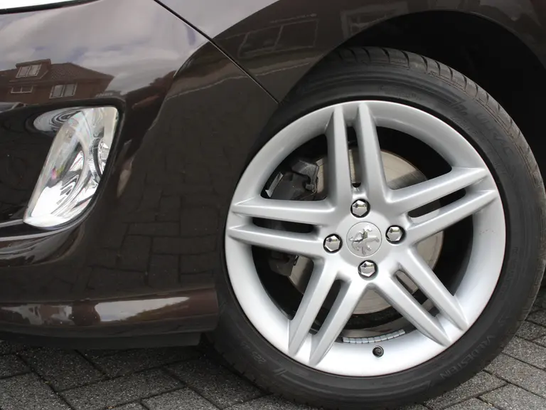 Peugeot 308 CC Feline 1.6 THP 140PK Automaat Cabrio, Leder, Parkeersensoren, Navigatie, Stoelverwarming, Cruise Control afbeelding 2