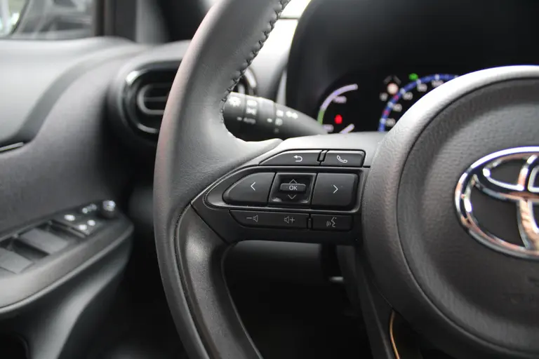 Toyota Yaris Cross 1.5 Hybrid Explore , Automaat, Applecarplay/Androidauto, Parkeersensoren voor en achter afbeelding 21