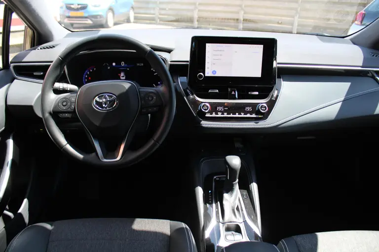 Toyota Corolla Touring Sports 1.8 Hybrid Dynamic Automaat, Trekhaak, All-Seasons en 1e Eigenaar! afbeelding 9