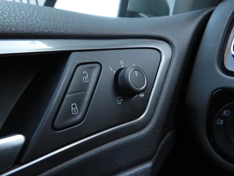 Volkswagen Golf 1.2 TSI Highline, Trekhaak, Parkeersensoren, Navigatie afbeelding 33