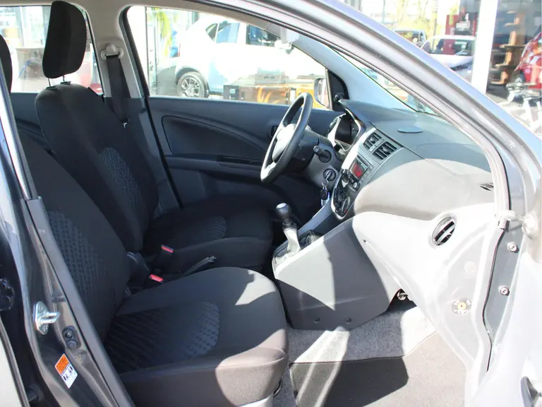 Suzuki Celerio 1.0 Comfort Airco, Parkeersensoren Achter, Bluetooth, Elektrische Ramen Voor, Radio/CD afbeelding 8