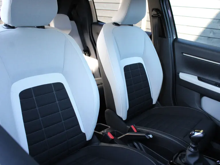 Citroën C3 1.2 100PK Turbo Max Navigatie, Achteruitrijcamera, Climate Control, Cruise Control, Apple Carplay, Android Auto afbeelding 7