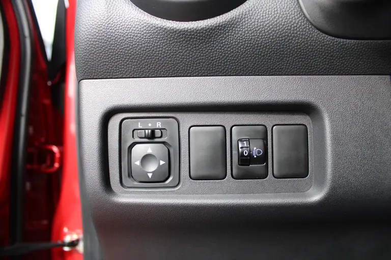 Mitsubishi Space Star 1.2 Dynamic Cruise/Climate control, Apple carplay, Android auto, LM velgen, Privacy glass afbeelding 11