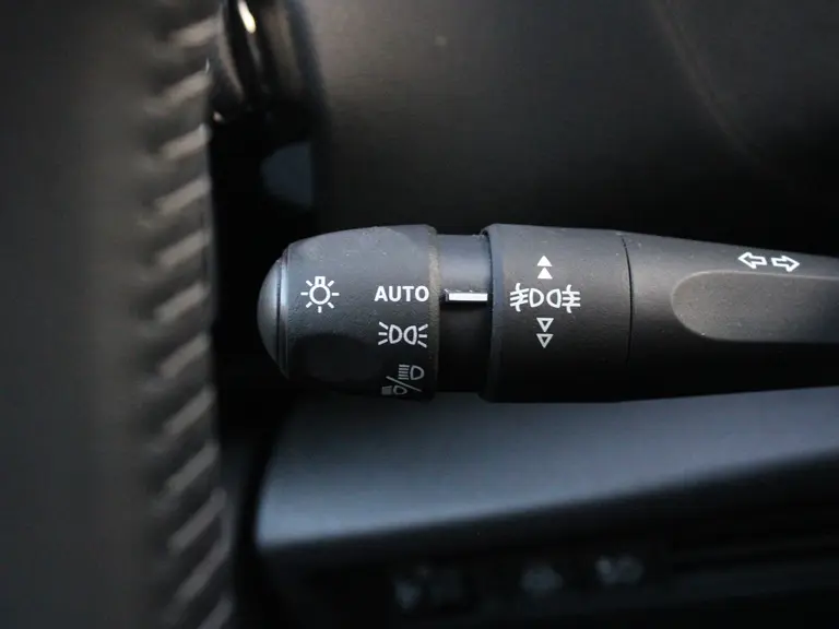 Citroën Ë-C4 Feel 50 kWh 136PK Achteruitrijcamera, Cruise Control, Parkeersensoren Achter, Led Koplampen, Lichtmetalen Velgen afbeelding 17