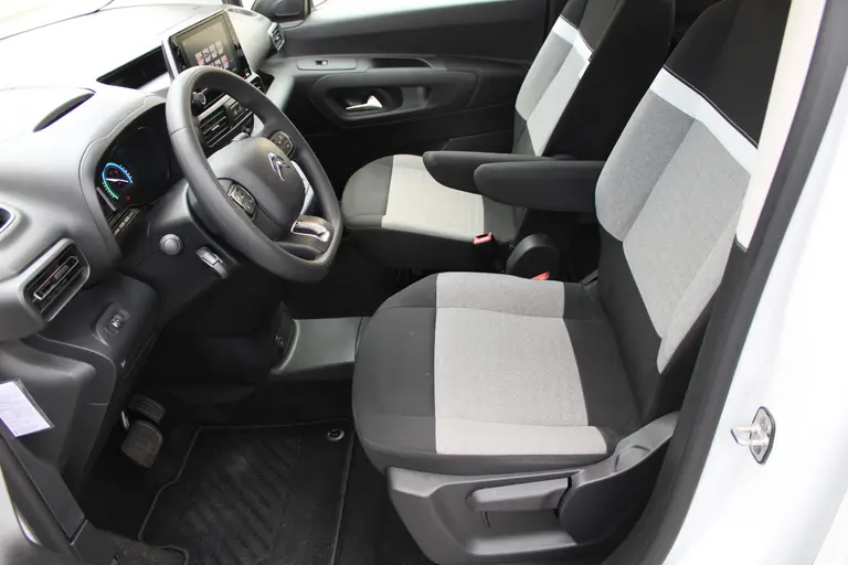 Citroën E-Berlingo Feel 50 kWh Airco, Cruise controle, Apple carplay/Android auto, Schuifdeur L+R, Camera, Bluetooth, afbeelding 10