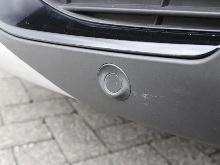 Peugeot 3008 GT Line 1.6 PureTech 180PK EAT8 Automaat Navigatie, Keyless, Achteruitrijcamera, Panoramadak, Elektrische Kofferbak afbeelding 4
