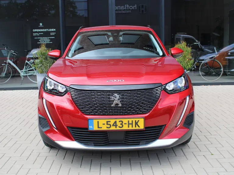 Peugeot 2008 1.2 PureTech Allure Camera, Trekhaak, Navigatie afbeelding 3