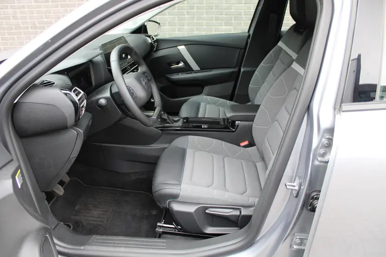 Citroën C4 1.2 Puretech 130 You Cruise/Climate control, Camera, Apple carplay/Android, Radio/DAB, afbeelding 9