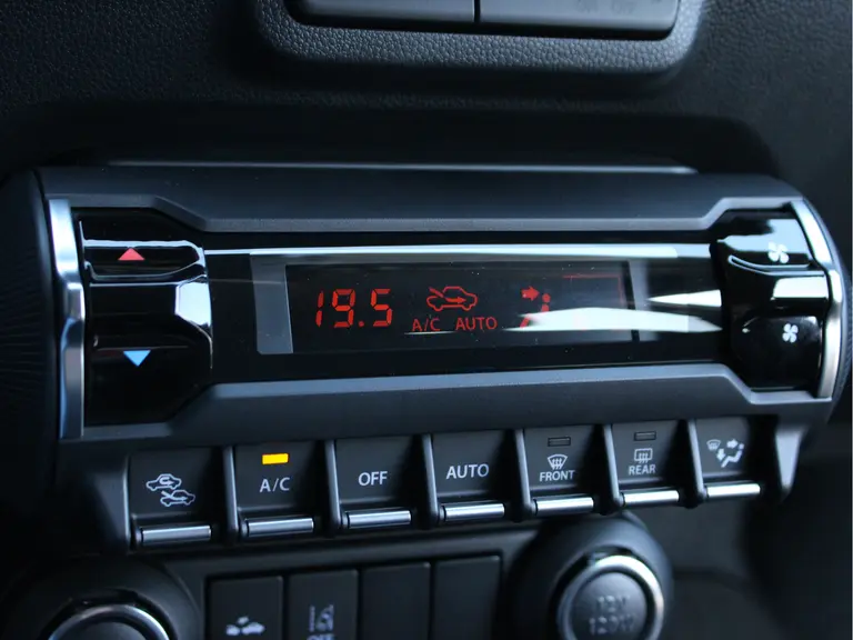 Suzuki Ignis 1.2 Smart Hybrid Style Cruise en Climate Control, Navigatie, Keyless Go, Carplay/Android Auto afbeelding 22