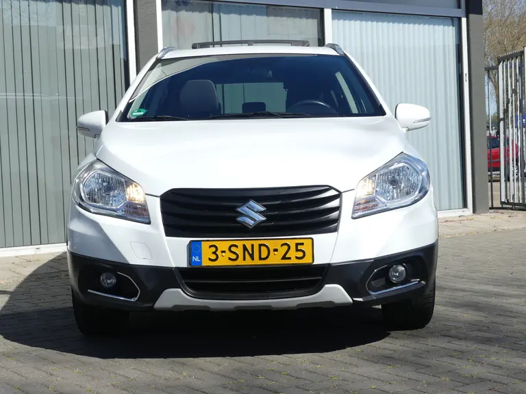 Suzuki S-Cross 1.6 Exclusive Automaat Trekhaak, schuif/kantel dak, Cruise control, Bluetooth afbeelding 7