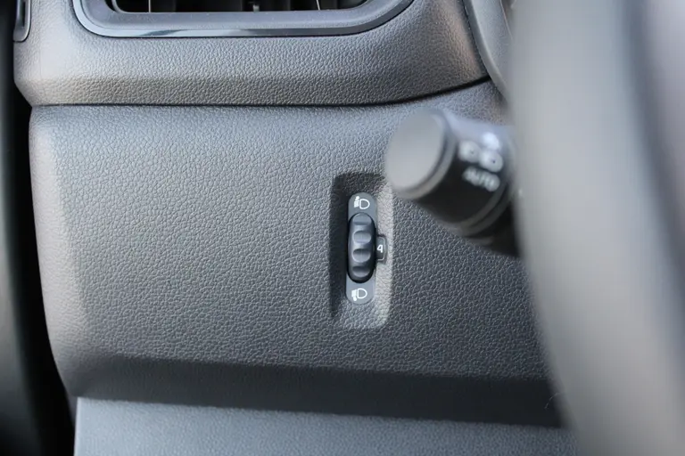Renault Master Bakwagen + laadklep T35 2.3 dCi 165PK Achteruitrijcamera, Airco, BlueTooth, Cruise control, DHollandia Bakopbouw met laadklep afbeelding 14