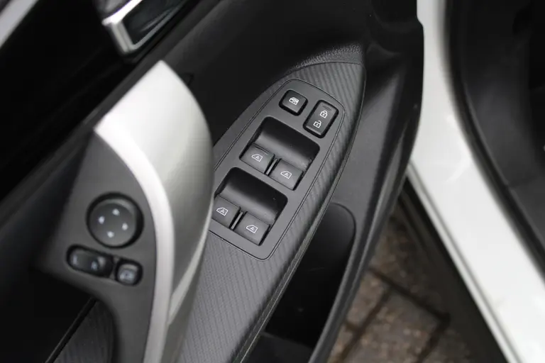 Mitsubishi Eclipse Cross 2.4 PHEV Executive Cruise/Climate control, Trekhaak, Navigatie, Apple Carplay/Android auto, Trekgewicht 1.500 KG./Batterij conditie (SOH) 84.5% afbeelding 10