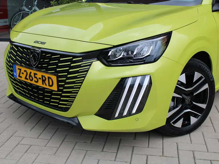 Peugeot 208 Hybrid 100PK e-DCS6 Allure Automaat Navigatie, Camera achter, Stoelverwarming afbeelding 2