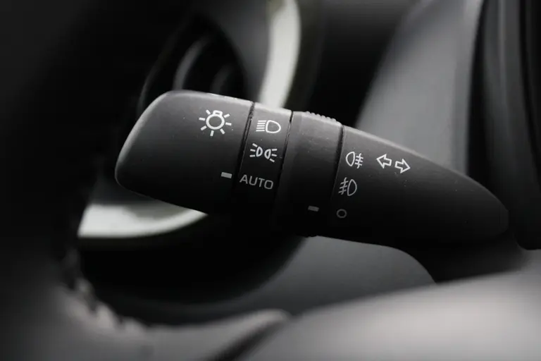 Toyota Aygo X 1.0 VVT-i MT Pulse Achteruitrijcamera, Cruise Control Adaptief, Airco Automatisch, DAB Radio afbeelding 30