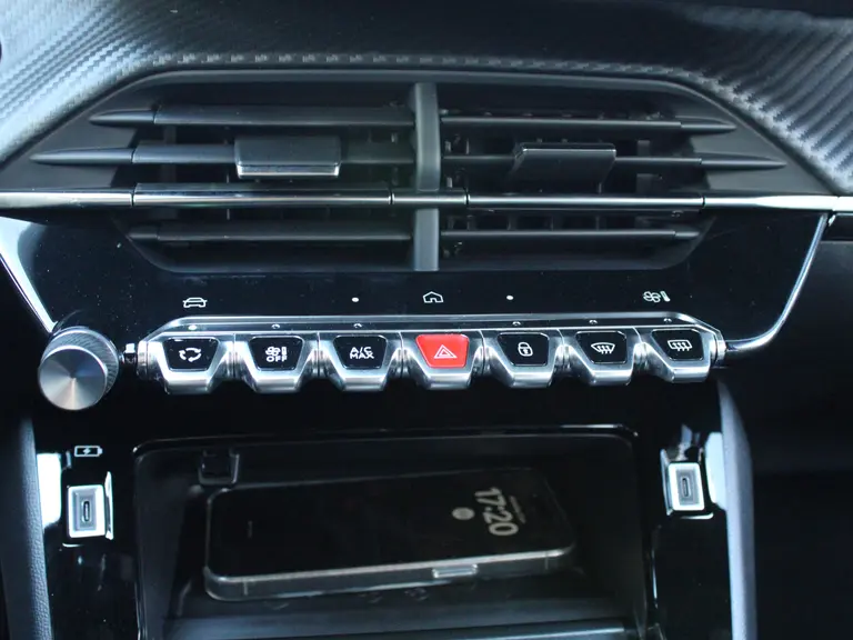 Peugeot 2008 Allure 1.2 Hybrid 145PK e-DCS6 Automaat Navigatie, Camera Voor & Achter, Keyless, Adaptieve Cruise Control afbeelding 31