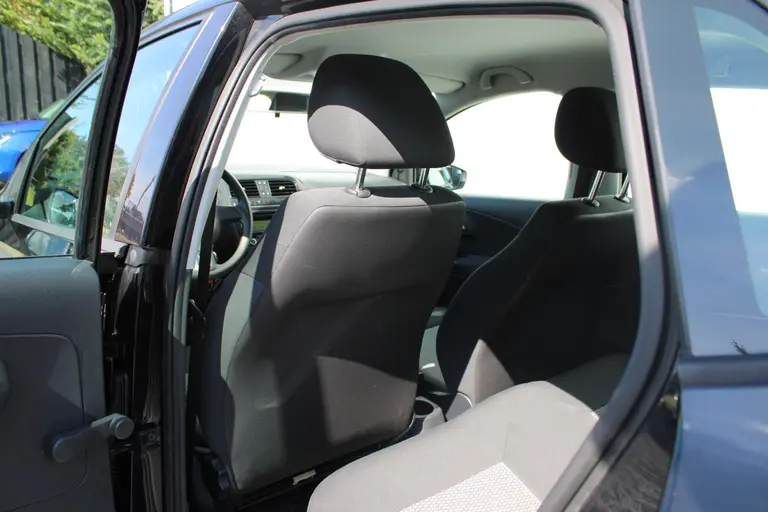 Volkswagen Polo 1.2 Easyline , Nette auto! afbeelding 17