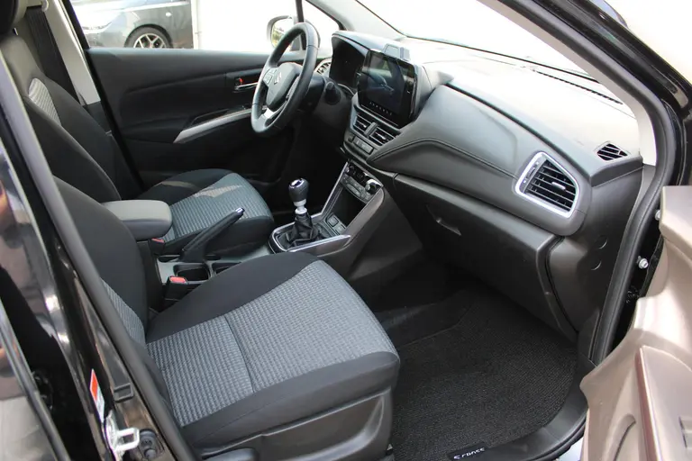 Suzuki S-Cross 1.4 Boosterjet Select Smart Hybrid, 1500 KG Parkeersensoren voor en achter, Navigatie en Camera afbeelding 16