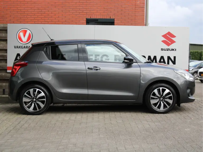 Suzuki Swift 1.2 Stijl 90PK Smart Hybrid Adaptieve Cruise Control, Stoelverwarming, Airco Automatisch, Achteruitrijcamera, Navigatie afbeelding 15