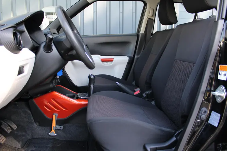 Suzuki Ignis 1.2 Comfort , Trekhaak en Dealer onderhouden! afbeelding 13