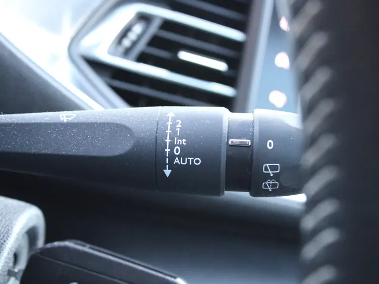 Peugeot 308 1.2 PureTech 130PK Blue Lease Premium Trekhaak, Panoramadak, Apple Carplay, Android Auto, Parkeersensoren, Led Koplampen afbeelding 23